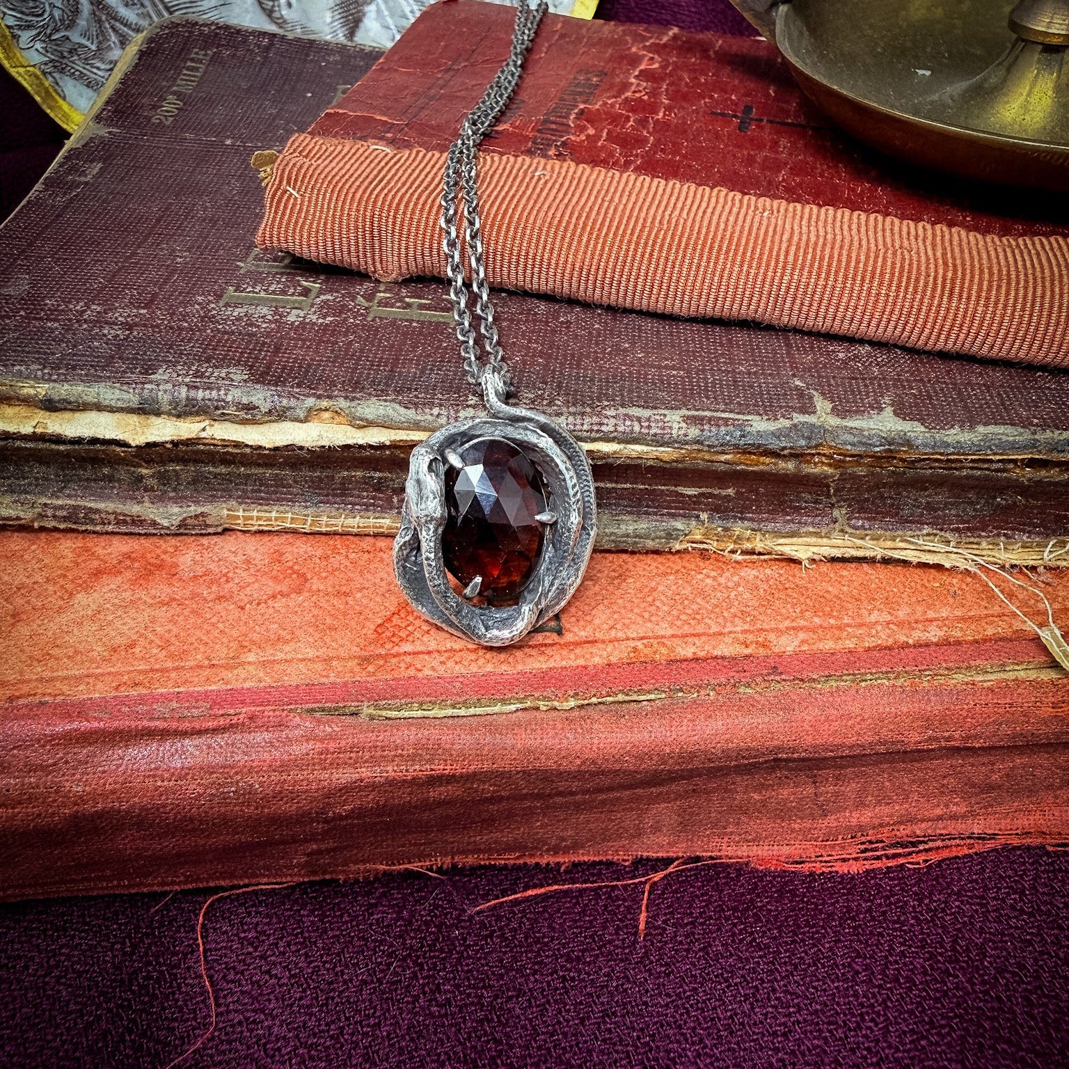 Heartbound pendant - garnet - OOAK