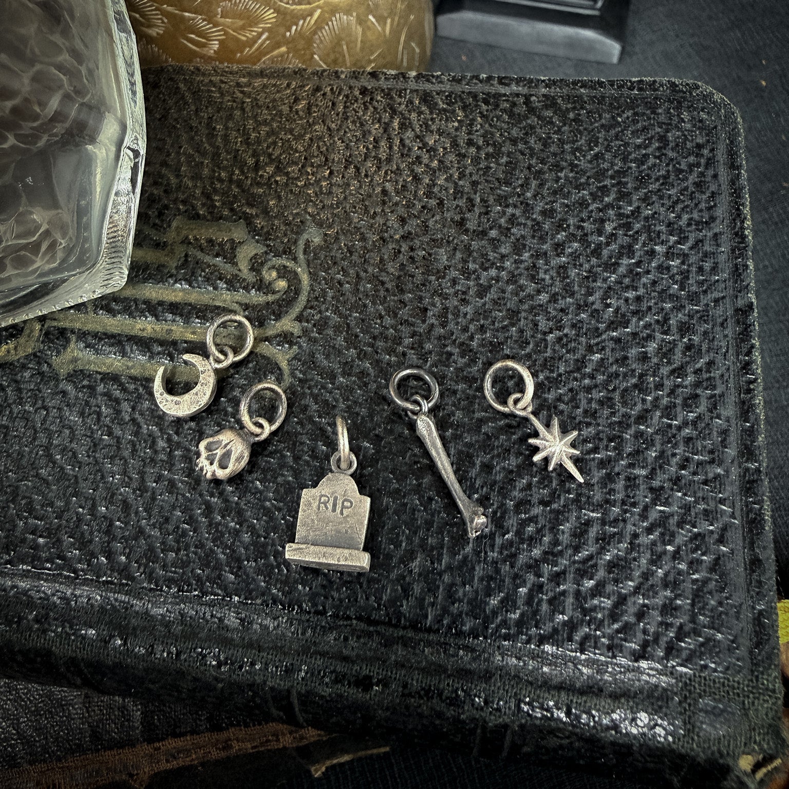 Gravestone Charm | RIP headstone