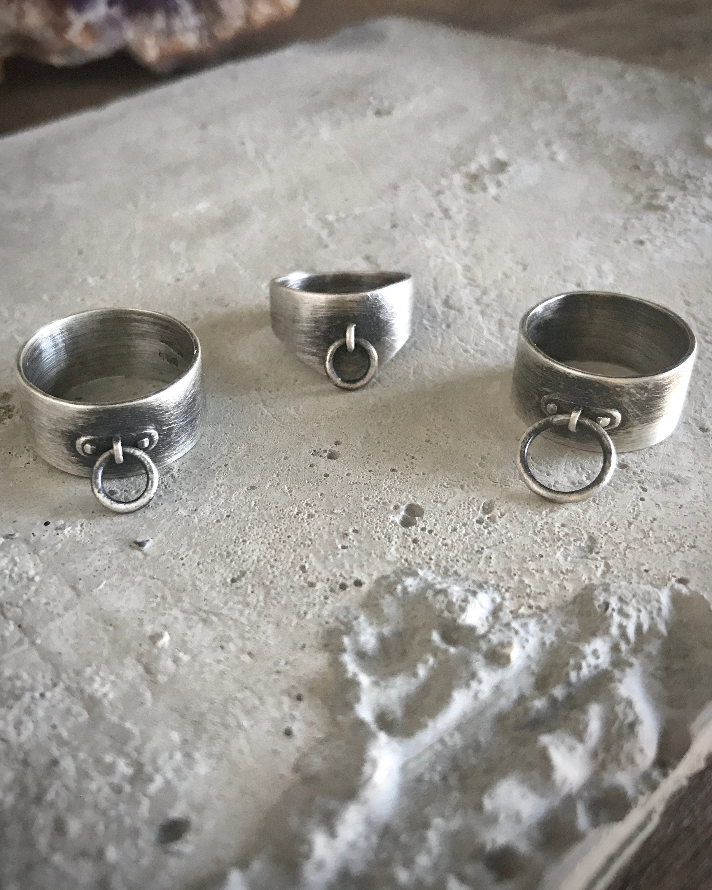 Curved Choker Ring