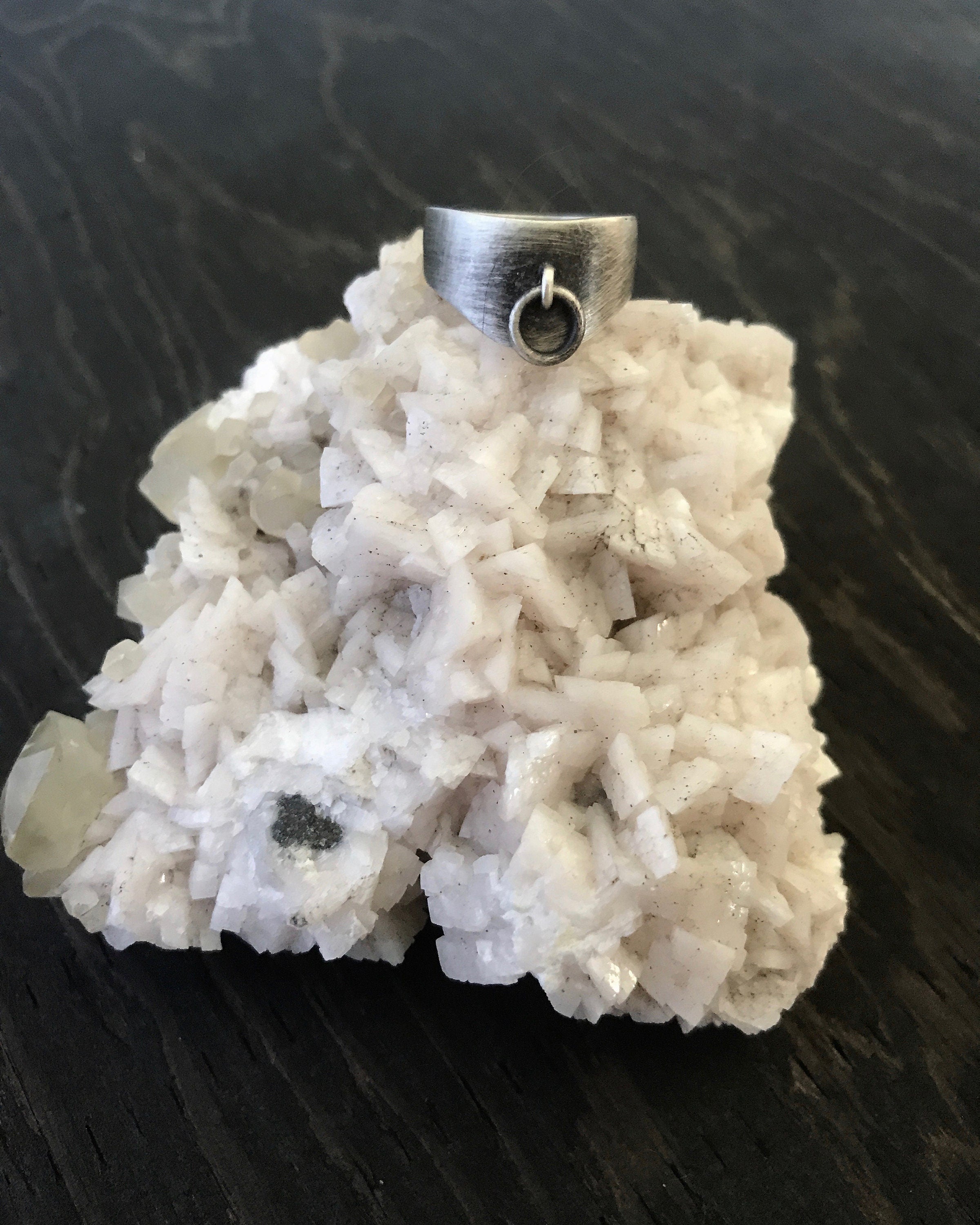 Curved Choker Ring