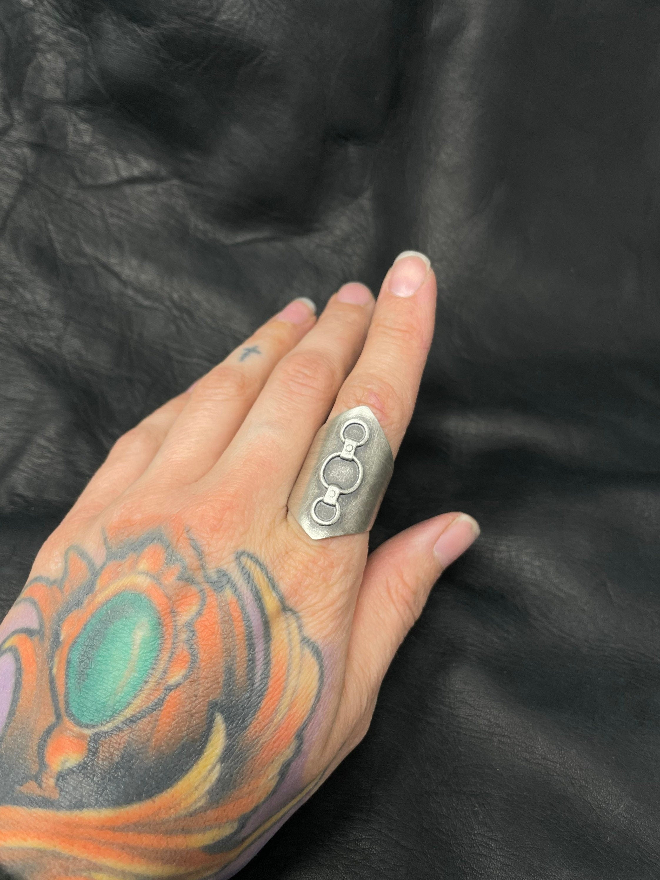Armor Choker Ring